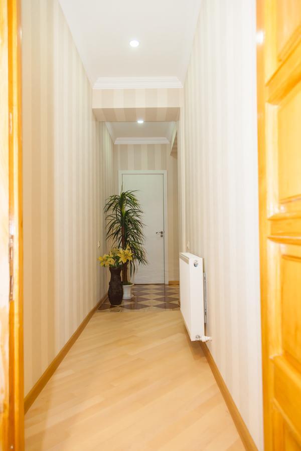 Holiday Rooms Тбилиси Экстерьер фото