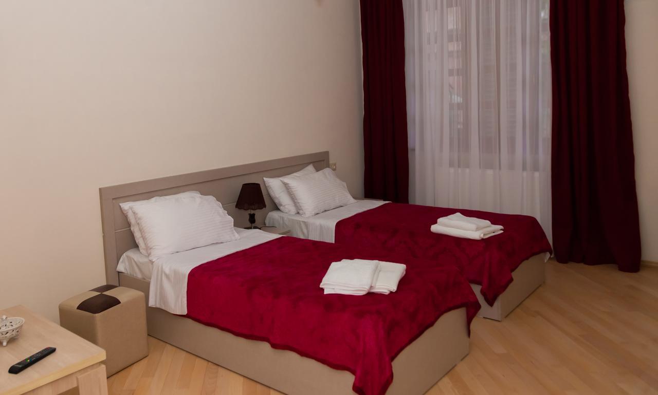 Holiday Rooms Тбилиси Экстерьер фото
